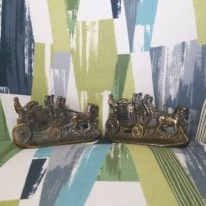 2 x Cast Iron STAGECOACH ROYAL COACH Bookend W. H. HOWELL & Co Bronze Finish